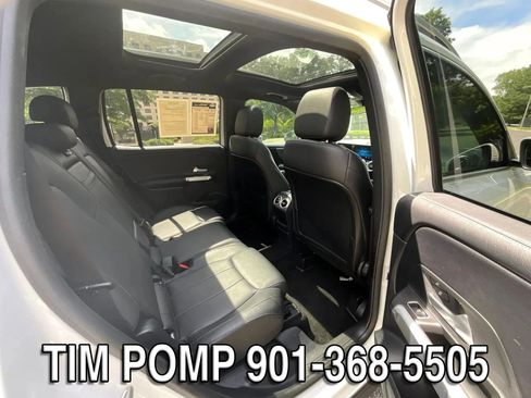 Used 2022 Mercedes-Benz GLB 250 4MATIC image 12