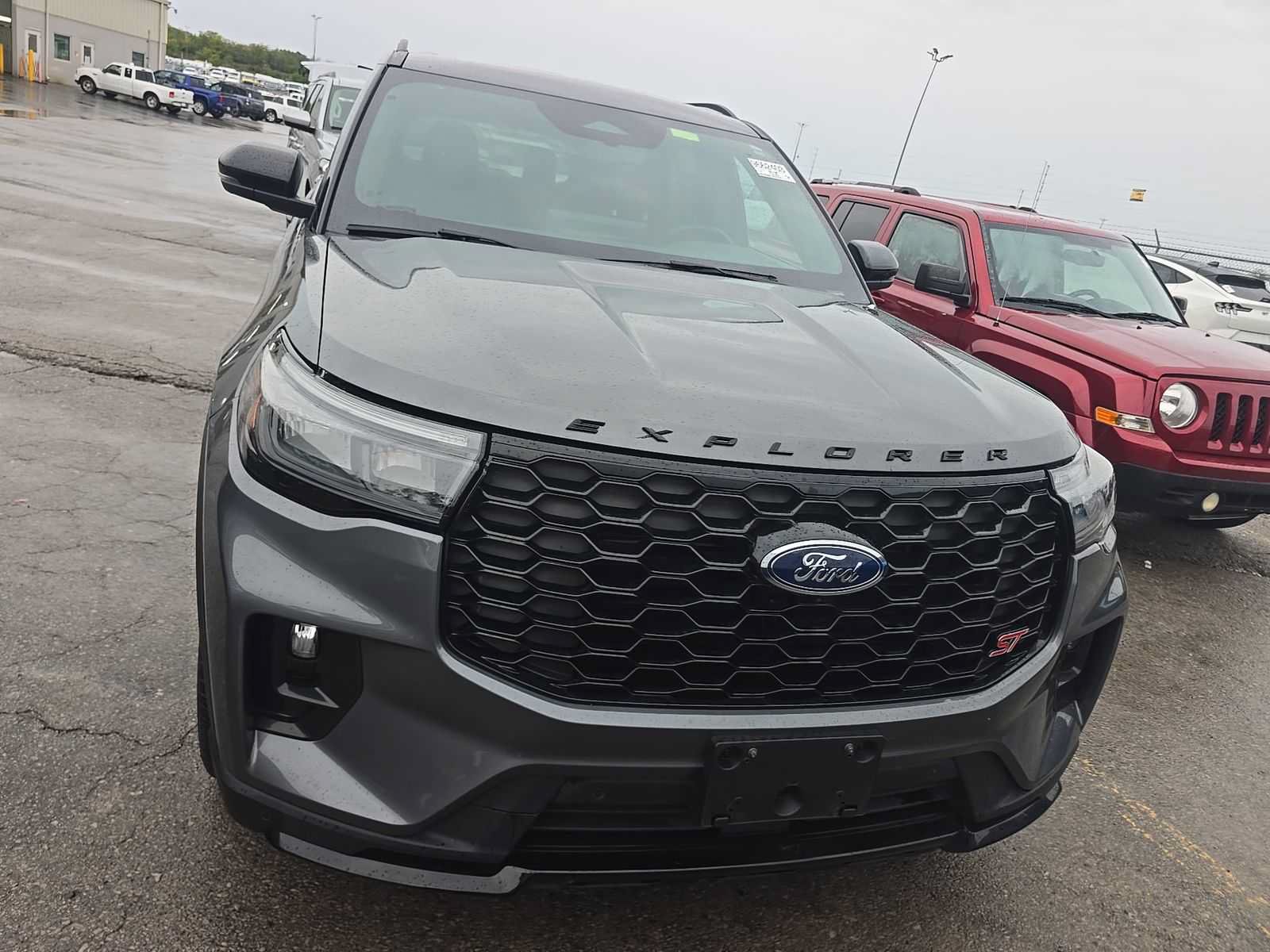Used 2025 Ford Explorer ST w/ Sun And Sound Package AWD/4WD image 14