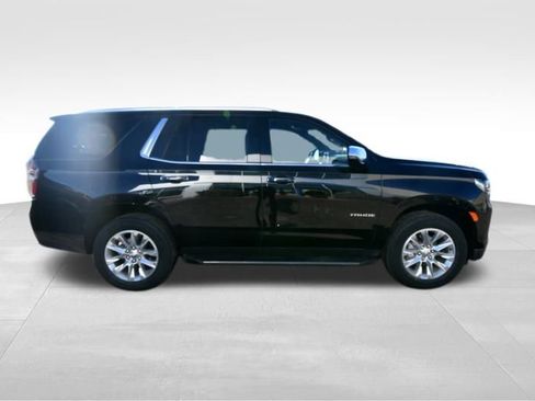 Used 2024 Chevrolet Tahoe Premier AWD/4WD image 9