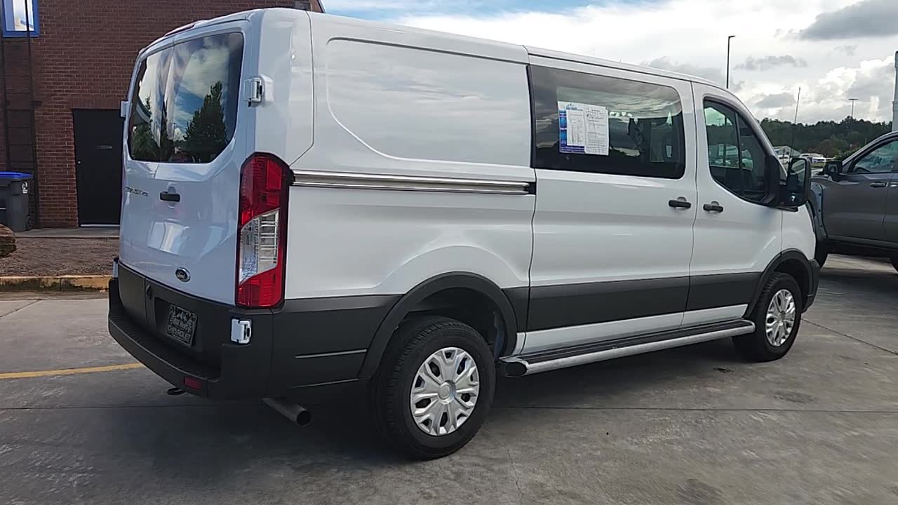 Used 2025 Ford Transit 250 Low Roof w/ Exterior Upgrade Package RWD image 5