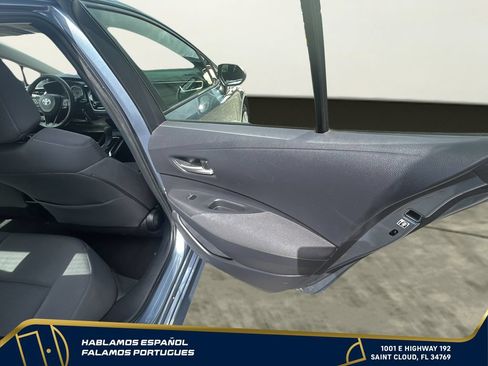 Used 2020 Toyota Corolla LE FWD image 23