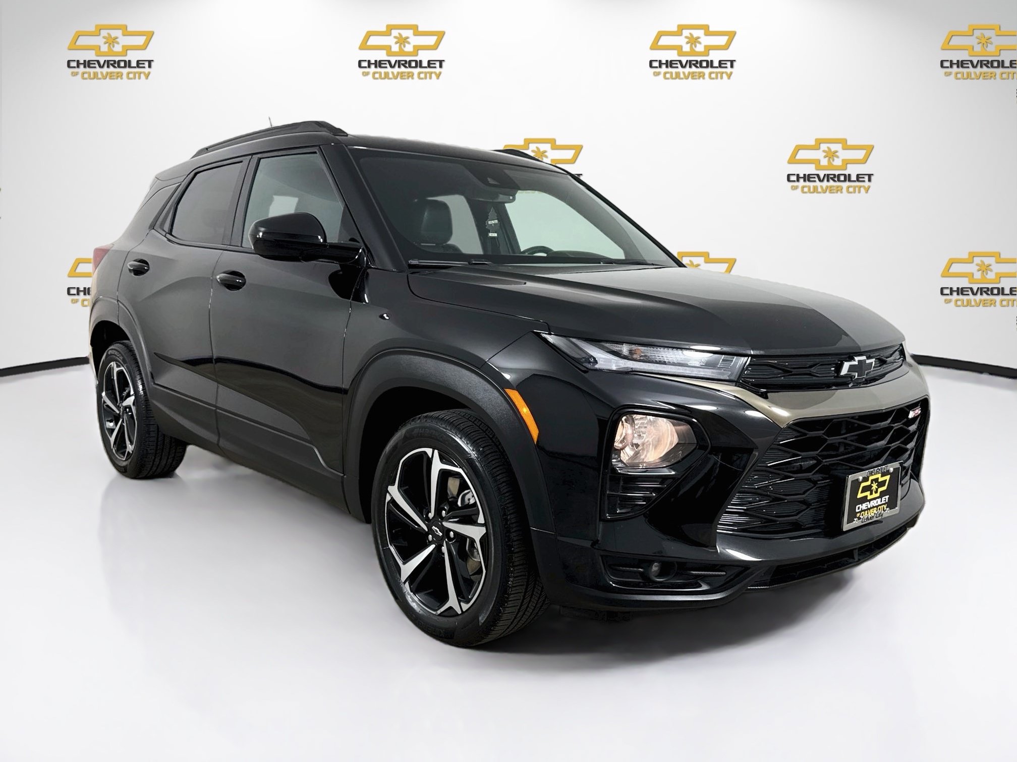 Used 2023 Chevrolet TrailBlazer RS w/ Convenience Package FWD image 1