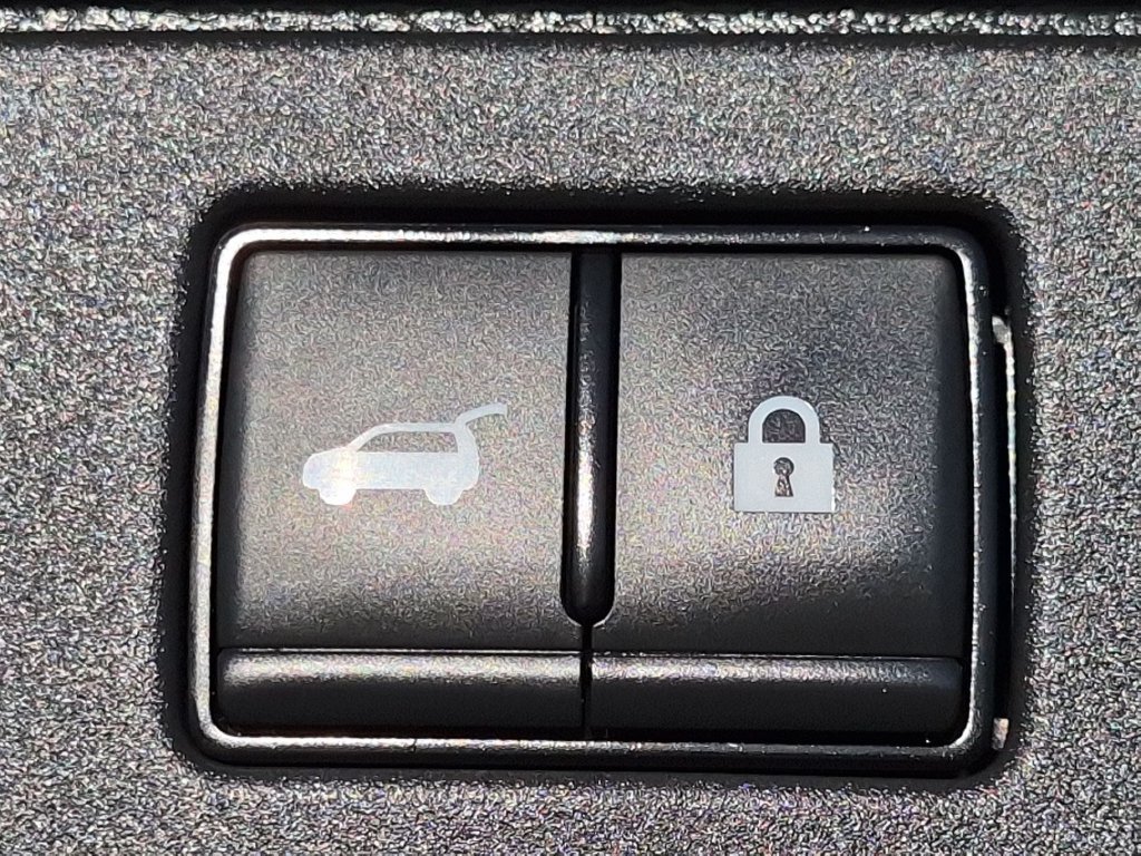 Used 2024 Nissan Rogue SV w/ SV Premium Package AWD/4WD image 27