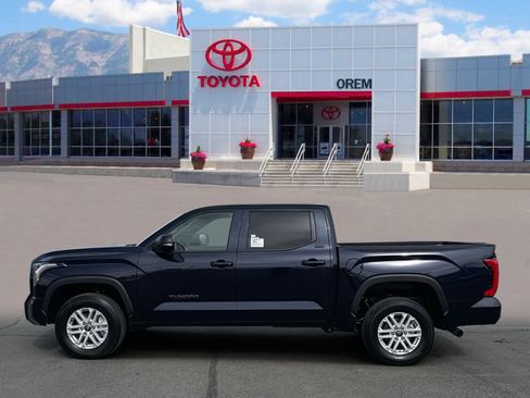 New 2026 Toyota Tundra SR5 w/ SR5 Convenience Package image 4