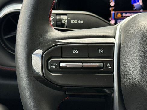 Used 2023 Chevrolet Colorado Z71 w/ Z71 Convenience Package 2 image 24