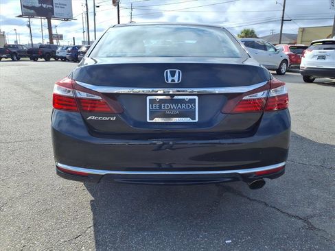 Used 2016 Honda Accord LX image 3