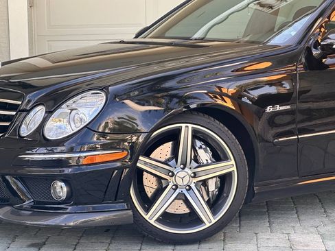 Used 2008 Mercedes-Benz E 63 AMG Sedan image 3