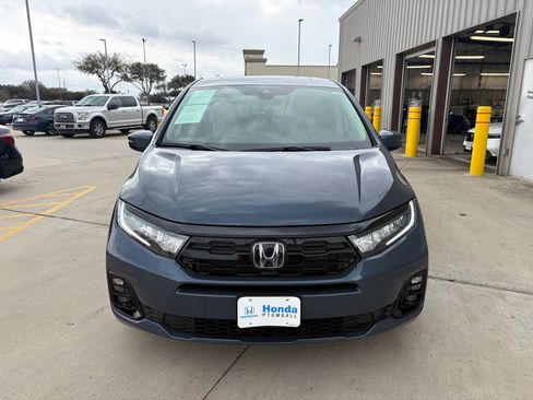 Certified 2026 Honda Odyssey Elite image 3