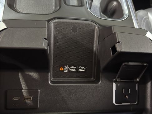Used 2024 Chevrolet Silverado 1500 RST AWD/4WD image 36