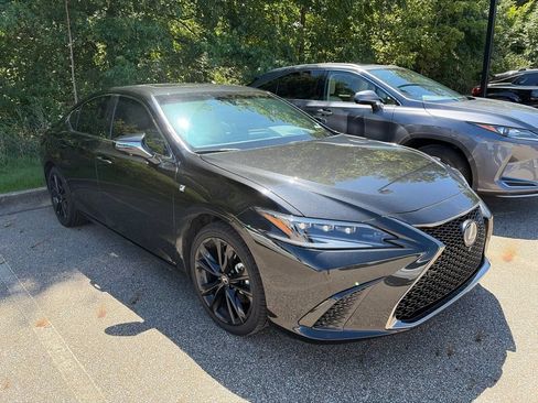Used 2024 Lexus ES 350 F Sport w/ Technology Package FWD image 3