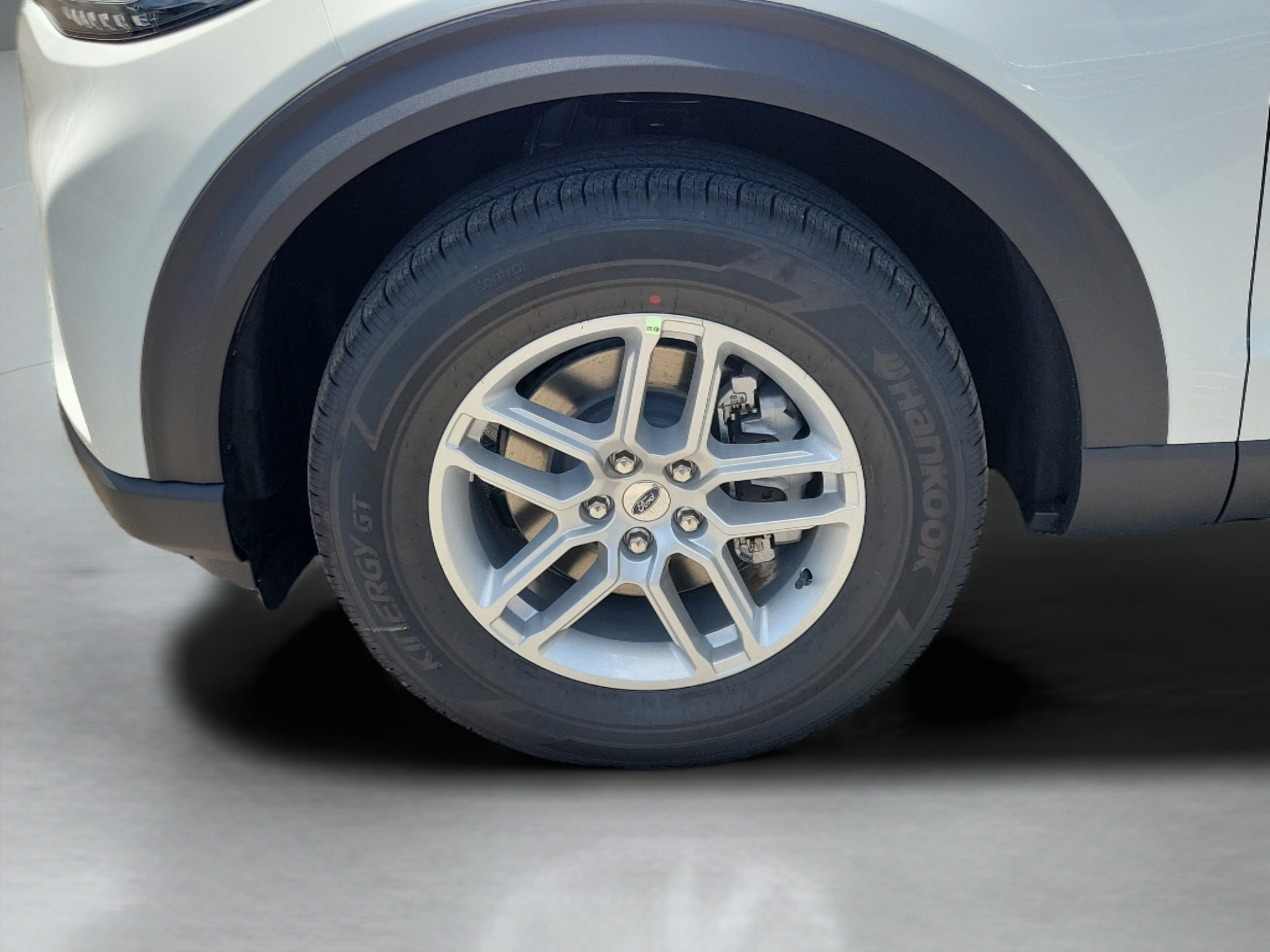 New 2026 Ford Explorer Active AWD/4WD image 30
