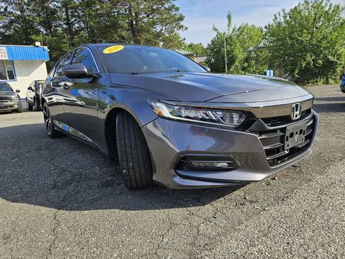 Used 2018 Honda Accord Sport image 7