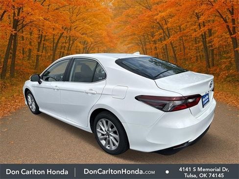 Used 2024 Toyota Camry LE image 5