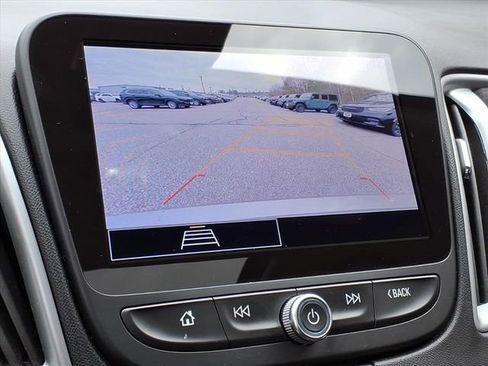 Used 2024 Chevrolet Malibu LT image 18