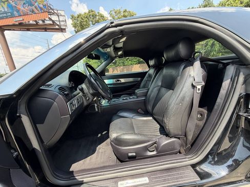 Used 2004 Ford Thunderbird RWD image 5