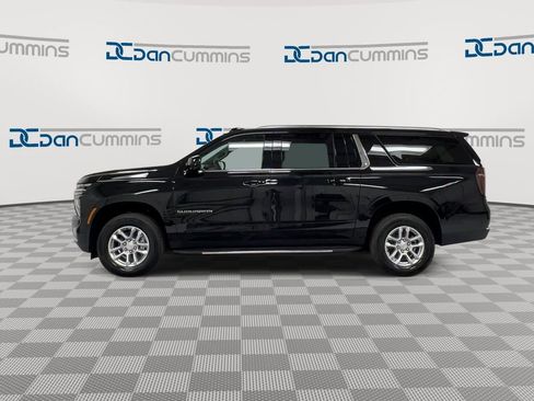 New 2026 Chevrolet Suburban LS AWD/4WD image 5
