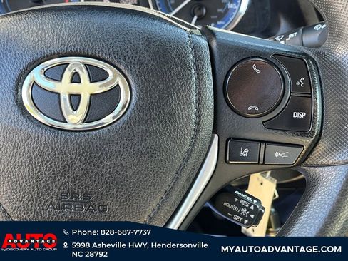 Used 2018 Toyota Corolla LE image 17