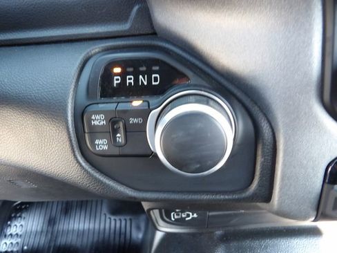 Used 2024 RAM 2500 Tradesman w/ Chrome Appearance Group image 18