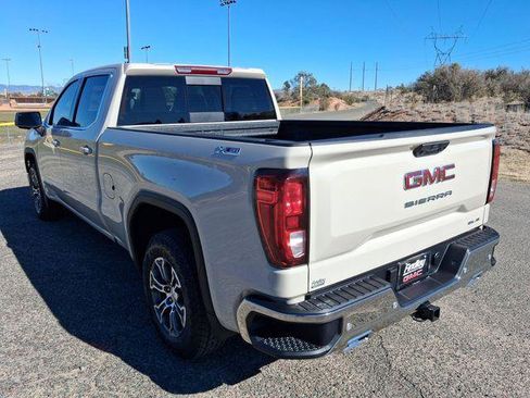 New 2026 GMC Sierra 1500 SLE w/ X31 Off-Road Package AWD/4WD image 6