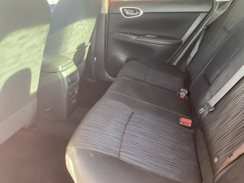 Used 2019 Nissan Sentra SV image 18