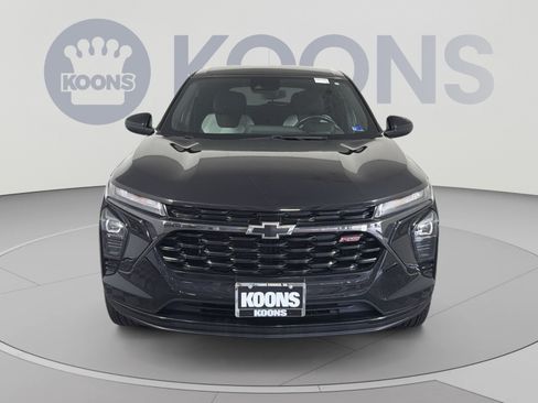 Used 2024 Chevrolet Trax RS w/ Driver Confidence Package FWD image 11