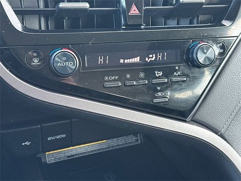 Certified 2021 Toyota Camry SE w/ Cold Weather Package image 24