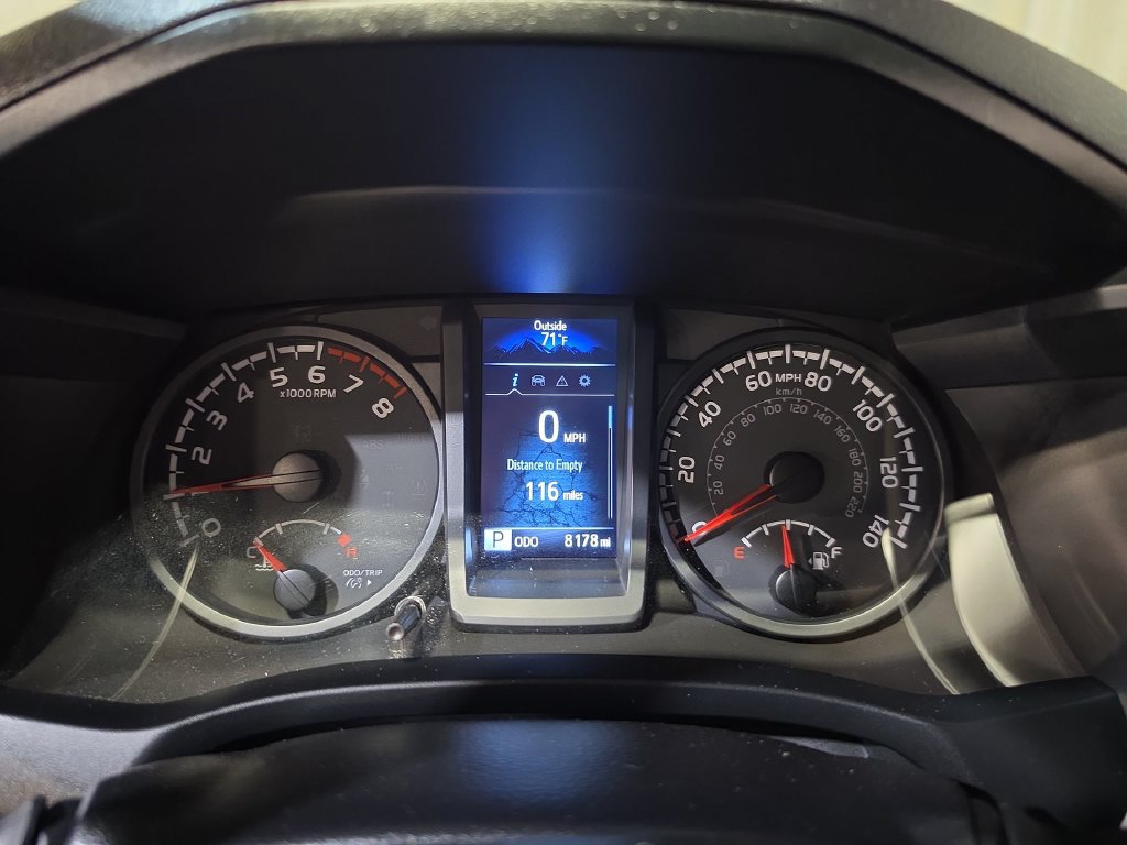 Used 2023 Toyota Tacoma SR RWD image 10