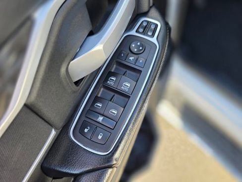 Used 2024 RAM 2500 Big Horn AWD/4WD image 21
