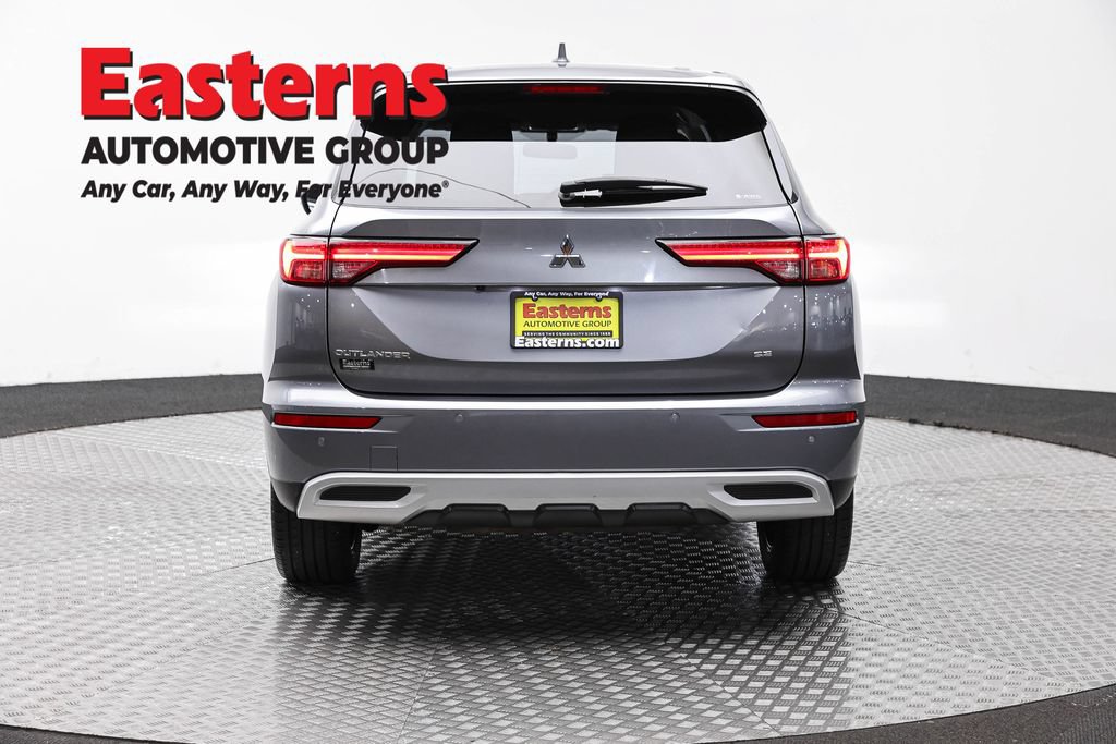 Used 2024 Mitsubishi Outlander SE AWD/4WD image 7