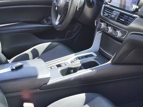 Used 2021 Honda Accord Hybrid image 15