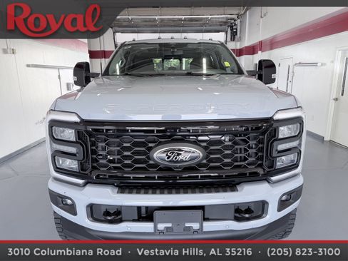 Used 2026 Ford F250 Lariat w/ Black Appearance Package AWD/4WD image 2