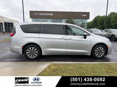 Used 2023 Chrysler Pacifica Touring-L