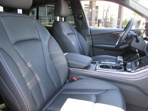 Used 2019 Audi Q8 Premium AWD/4WD image 26