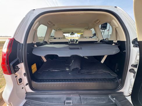 Used 2021 Lexus GX 460 Premium image 17