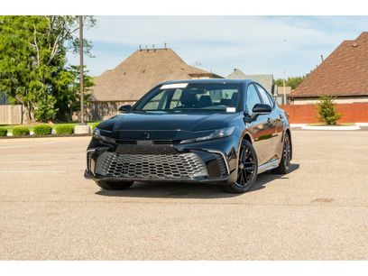 Used 2026 Toyota Camry SE w/ Convenience Package