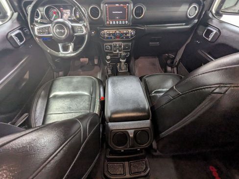Used 2023 Jeep Wrangler Unlimited Sahara w/ Cold Weather Group AWD/4WD image 21