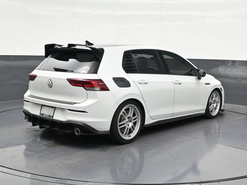 Used 2024 Volkswagen GTI SE FWD image 5