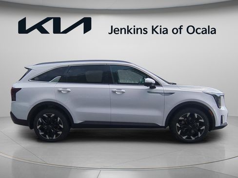New 2026 Kia Sorento SX image 2