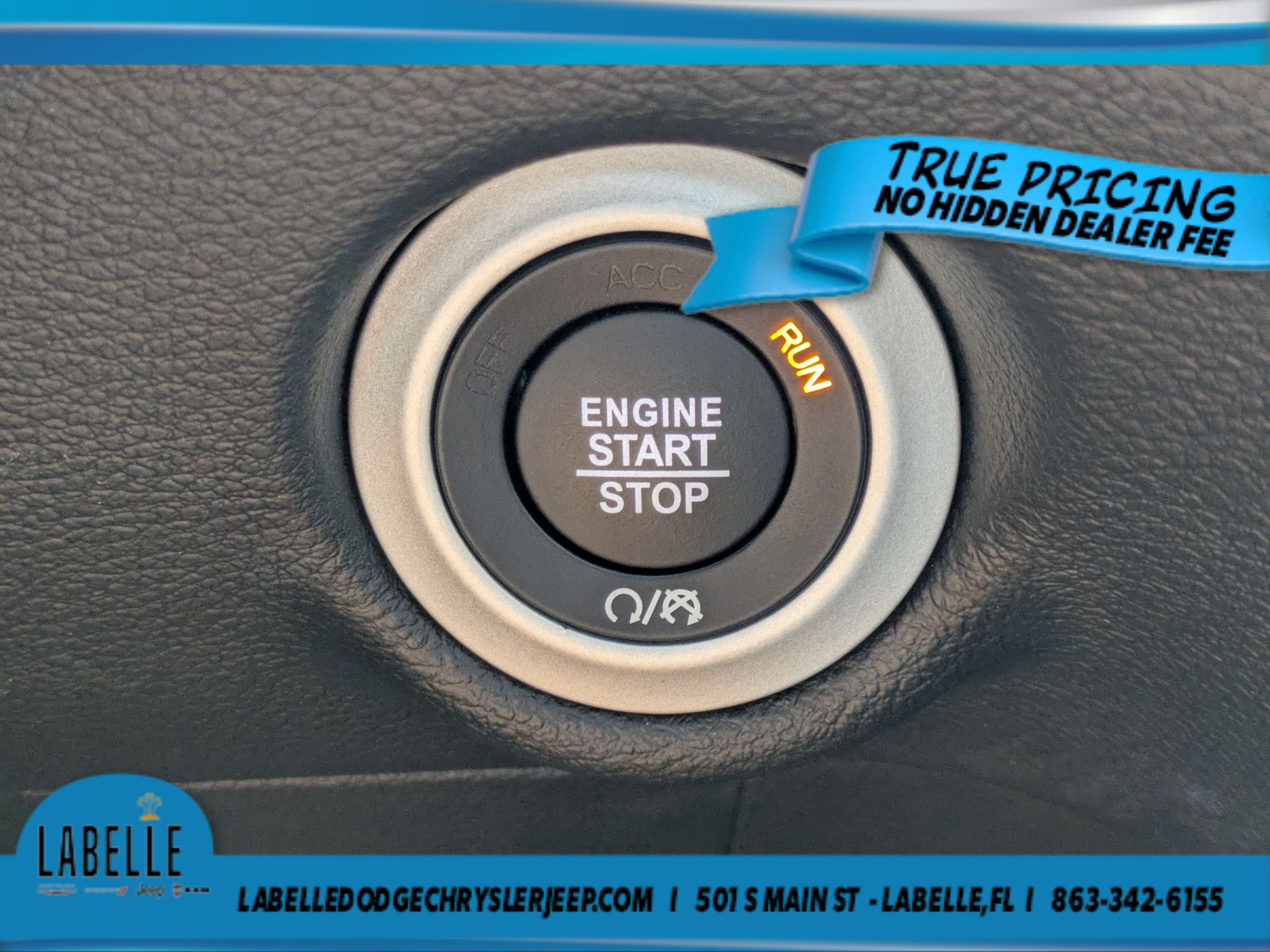 Used 2026 Chrysler Pacifica Select FWD image 26