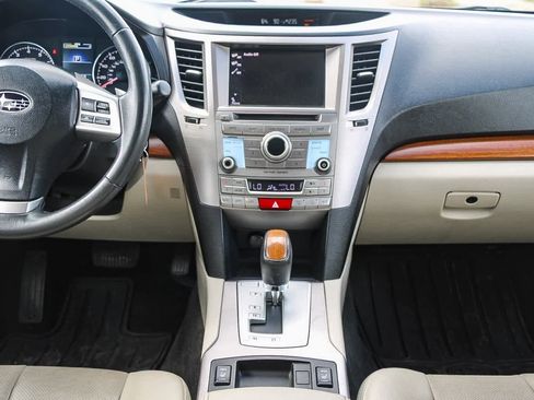 Used 2014 Subaru Outback 3.6R Limited image 13