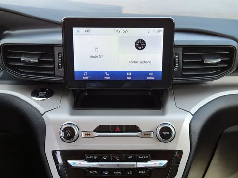 Certified 2022 Ford Explorer XLT image 22