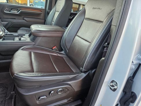 Used 2024 GMC Sierra 2500 Denali w/ Denali Reserve Package image 22