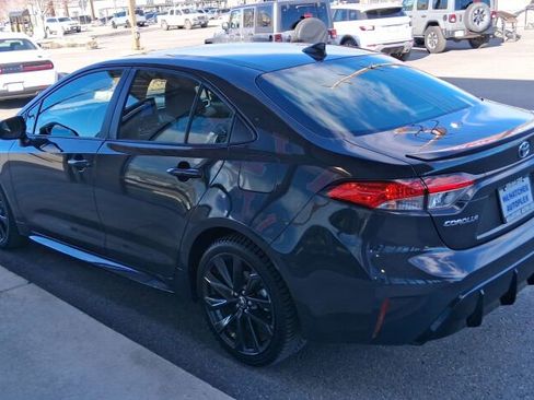 Used 2024 Toyota Corolla SE w/ SE Package image 5