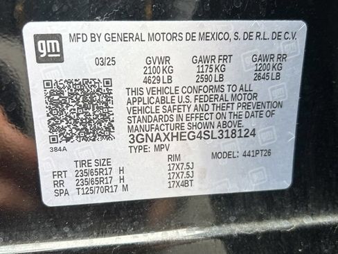 Used 2025 Chevrolet Equinox LT FWD image 3