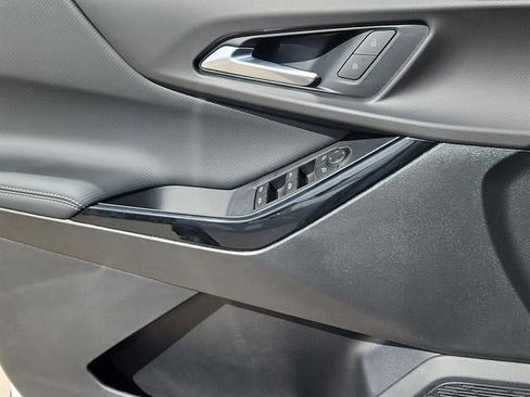 New 2026 Chevrolet Equinox LT w/ LPO, Floor Liner Package AWD/4WD image 6
