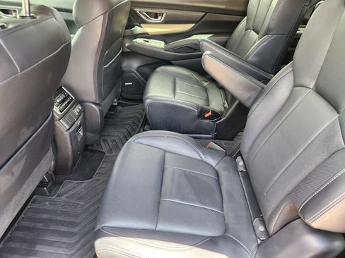 Used 2019 Subaru Ascent Limited w/ Popular Package #3 AWD/4WD image 29