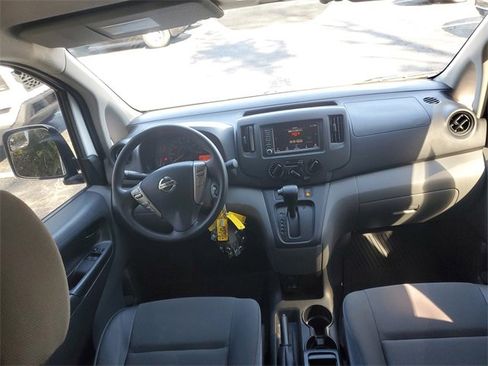 Used 2020 Nissan NV200 S image 10