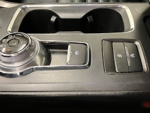 Used 2020 Ford Fusion SEL image 28