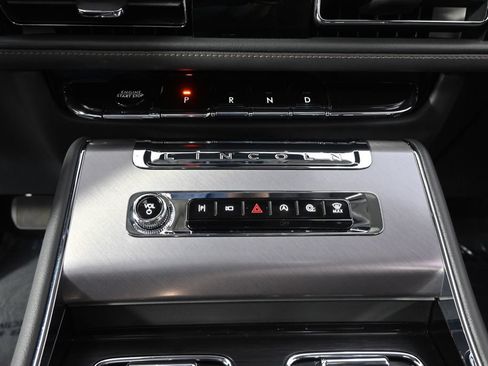 New 2026 Lincoln Aviator AWD w/ Jet Appearance Package image 31