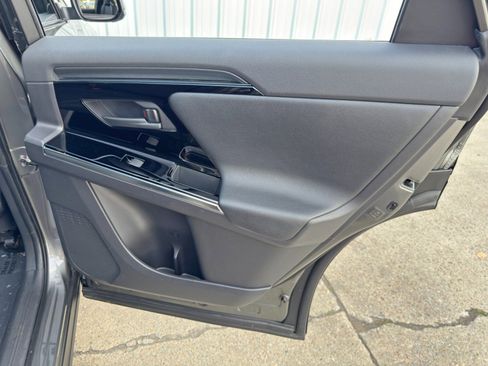 Used 2023 Toyota bZ4X Limited image 44